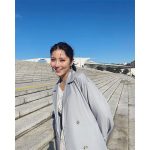 石川恋、青空バックのキュートな笑顔に「麗しい」「本当にきれい」と歓喜の声！