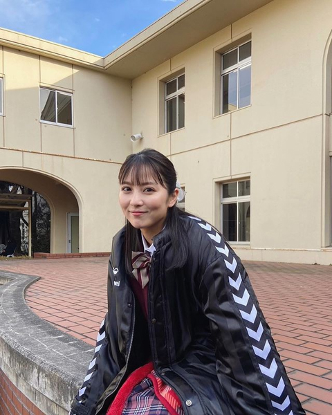 【ブルーバースデー】石川恋のJK制服姿にファン悶絶！「ひたすら可愛い」「すごく癒されたわ」