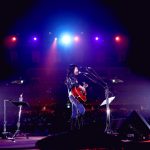 【写真特集】岸谷香、弾き語りで『Diamonds ＜ダイアモンド＞』を熱唱＜ギタージャンボリー2023＞