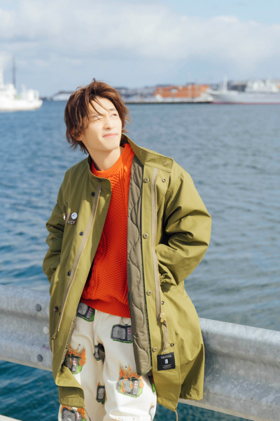小林亮太、真冬の青森で見せたエモい美麗カットが満載！