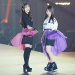 手島愛花さん、「関コレ」で美脚見せのミニスカコーデを披露＜KANSAI COLLECTION 2023 S/S＞