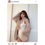 三上悠亜、絶妙な肌見せ＆チラリズムで誘惑