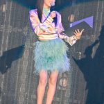 近藤千尋、ミニスカ美脚衣装で「関コレ」MCに登場！＜KANSAI COLLECTION 2023 S/S＞