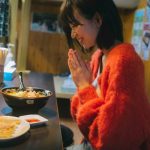 岡崎紗絵、彼女感や大人っぽさで魅せる初カレンダーから未公開カット5枚が解禁！