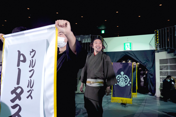 トータス松本、和装姿で『ガッツだぜ!!』を熱唱＜ギタージャンボリー2023＞