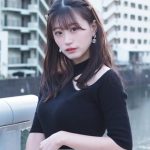 堀尾実咲、裸身で露わなメロンバスト＆美背中で悩殺