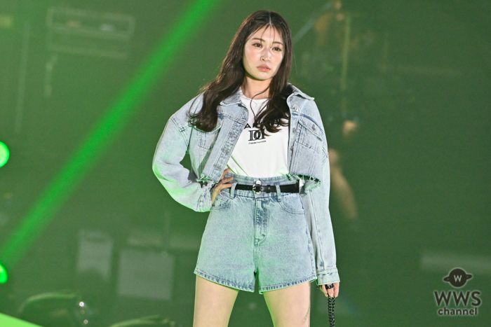 吉田朱里、「関コレ」トップバッターでランウェイ登場！＜KANSAI COLLECTION 2023 S/S＞