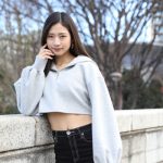 【写真特集】宮野真菜、ヘソ出しでカジュアルなジーンズコーデで登場!「あまり意識しない方がスタイルを維持できます」