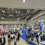 【写真特集】美女コンパニオンがROYAL ENFIELD(ロイヤルエンフィールド)ブースに登場! <第50回東京モーターサイクルショー>