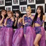 【動画】ガールズグループ・TiiiMOが派手な紫衣装でギガソニで思いを語る！「とにかく輝きたいという思いの衣装」＜GIGA・GIGA SONIC ~ Road to 幕張メッセ vol.1 ~＞