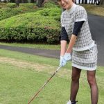 【写真特集】モデル・ゴルフYouTuber、新井美穂を筆頭に若手女子会員がミニスカゴルフウェアで奮闘！