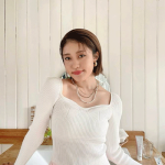 王林、セクシーヘアメイクで胸元チラリ「ドキッとさせられた」「色気すごい」とファン歓喜！