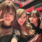 阿久津真央、透け感セクシーな大人ワンピで放つ色気