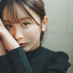 いくみ、絶妙な距離感でえちえちに美脚見せ