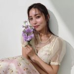 石川恋、透明感溢れるツヤ肌オフショットに反響ぞくぞく