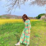 小松彩夏が華やかワンピース姿を披露「う、、、美しい、、、」「絵画みたいだ！！！」と反響も