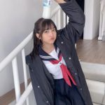 「引越し侍」黒嵜菜々子（Peel the Apple）、セーラー服で生脚チラリ！「現役すぎ」「似合うね！！」の声も！！