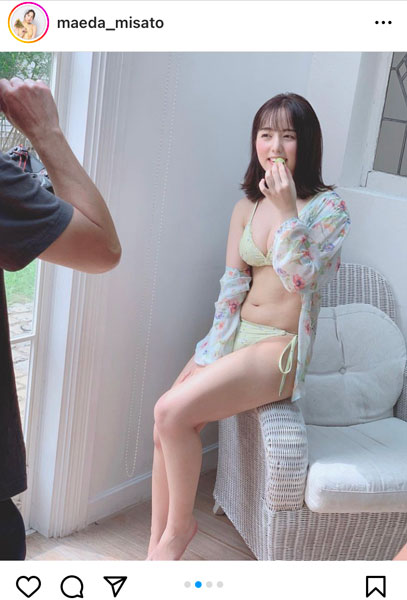 前田美里、自撮りでやわらかバスト披露