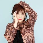 渡辺美里、自身初デュエットアルバム「Face to Face～うたの木～」ジャケット写真が公開