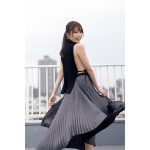 Fカップ天使・小日向ゆか、下乳見せつけ「FLASH」初表紙