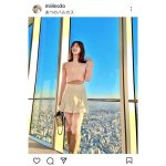 フリーモデル・KM、天空からスタイル抜群な美脚を披露