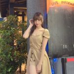 高坂琴水（キプリスモルホォ）、ワンピースの隙間から真っ白な太ももをチラリ「ちょいセクシー、最高」「スリットにドキドキ」とファン感嘆