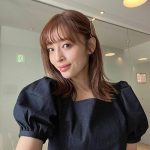 神部美咲、超ミニ&ヒールで美しい生脚スラリ「美脚すぎる」とファン歓喜！