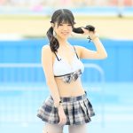 【写真特集】楠こはな（chuLa）、制服スカートを合わせた水着コスチュームでフェチ刺激！＜近代麻雀水着祭2023＞