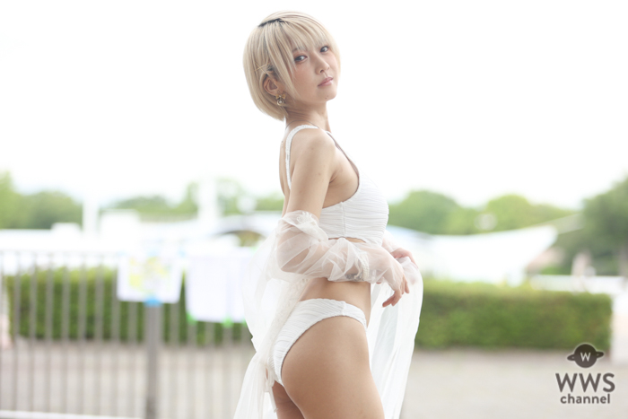【動画】コスプレイヤー・火将ロシエルが大胆な白水着でワンエイト撮影会に登場！＜川越水上公園プール撮影会＞