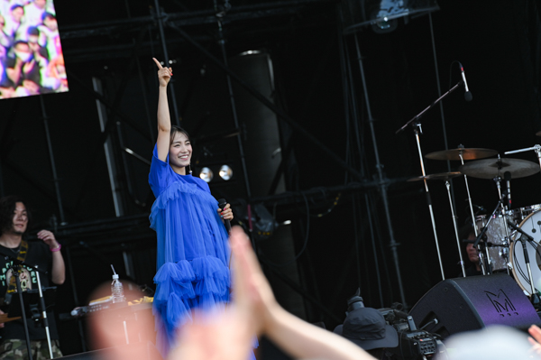 miwaが最終日のSKY STAGEに出演！伸びやかな歌声を届ける＜JAPAN JAM 2023＞