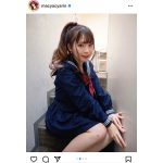 AKB48・馬嘉伶、ポニーテール揺らす制服姿で美脚披露