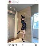 NMB48・新澤菜央、美脚全開のバニーコスをセクシーにお届け！