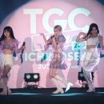 【写真特集】iScreamがお腹見せのステージ衣装で息の合ったパフォーマンスを見せる！＜TGC teen ICHINOSEKI 2023＞