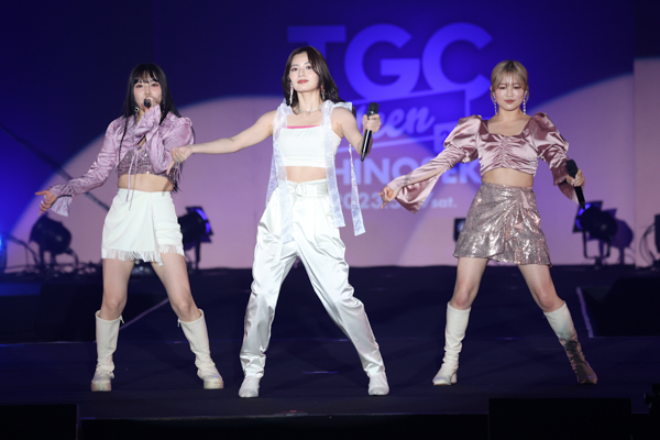 【写真特集】iScreamがお腹見せのステージ衣装で息の合ったパフォーマンスを見せる！＜TGC teen ICHINOSEKI 2023＞