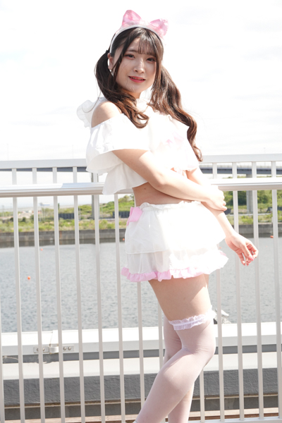 【写真特集】現役JK・滝沢優華（dela）、ピンクの猫耳セーラー水着コスで可愛さ限界突破！