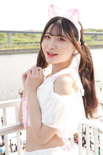 【写真特集】現役JK・滝沢優華（dela）、ピンクの猫耳セーラー水着コスで可愛さ限界突破！