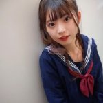 AKB48・馬嘉伶、ポニーテール揺らす制服姿で美脚披露