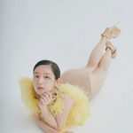 吉岡里帆、透き通る美背中にファンうっとり！「目の栄養剤」「魅力が浮かび上がってくるよう」