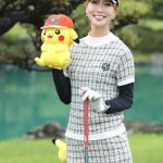 【動画】新井美穂、ミニスカゴルフウェアで大栄カントリー倶楽部のコースの魅力語る！「庭園の名物ホールで池が綺麗」