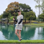 【動画】新井美穂、ミニスカゴルフウェアで大栄カントリー倶楽部女子研修会の今後の目標語る！