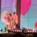 LIMELIGHT、美脚アピールのカラフルなミニスカ衣装でノリノリのパフォーマンス！＜KCON JAPAN 2023＞