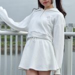 【写真特集】dela・松島七葉、可愛すぎる白のミニ丈ワンピースで登場！ 「大学生活で最近ハマっていることはケーキビュッフェ」