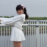 【写真特集】dela・松島七葉、可愛すぎる白のミニ丈ワンピースで登場！ 「大学生活で最近ハマっていることはケーキビュッフェ」