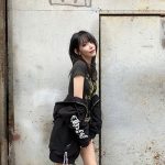 宮脇咲良、「NANA」風コーデを披露「めちゃんこカッケエ」「可愛すぎ」とファン歓喜