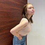 村重杏奈、「ノースリデビューです」と二の腕見せコーデを披露！