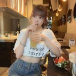 咲真ゆか(MyDearDarin') 、太ももチラリのプチプラコーデをオシャレに着こなし！