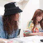 May J.がクリスタル・ケイとコラボし「ストリートライブ」にサプライズ登場した動画が大反響！