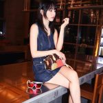 宮脇咲良、高級ブランド「ルイ･ヴィトン」コーデで真っ白な美脚スラリ「美脚すぎ優勝」とファン歓喜