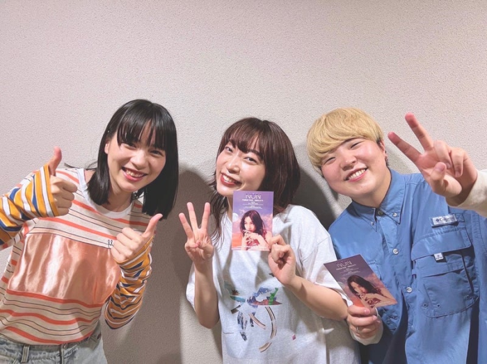 のん、ヒグチアイ･ひぐちけいとの弾ける笑顔の姉妹3ショット公開