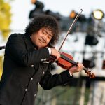 葉加瀬太郎、初日トリで熱気を帯びた『情熱大陸』にオーディエンスも総立ち＜葉加瀬太郎音楽祭＞